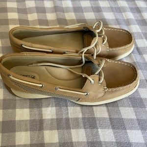 Basically new Sperry boat shoes 🚣🏼